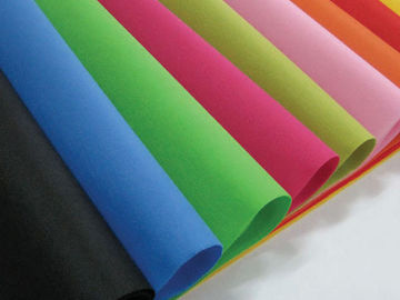 Disetujui Polypropylene Spunbond Non Woven Fabric Multi Color untuk Membuat Tas