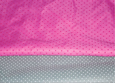 Berwarna PP Spunbond Anti Selipkan Nonwoven Fabric untuk Kemasan atau Furniture industri