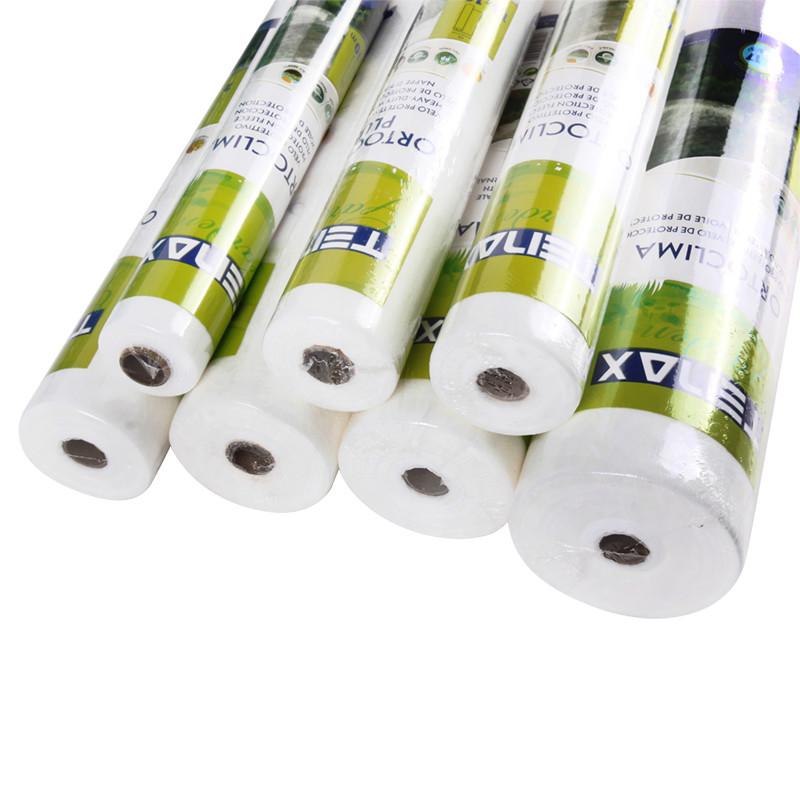 1.6m X 10m Pertanian Non Woven Fabric Plant Cover Untuk Perlindungan Frost Musim Dingin